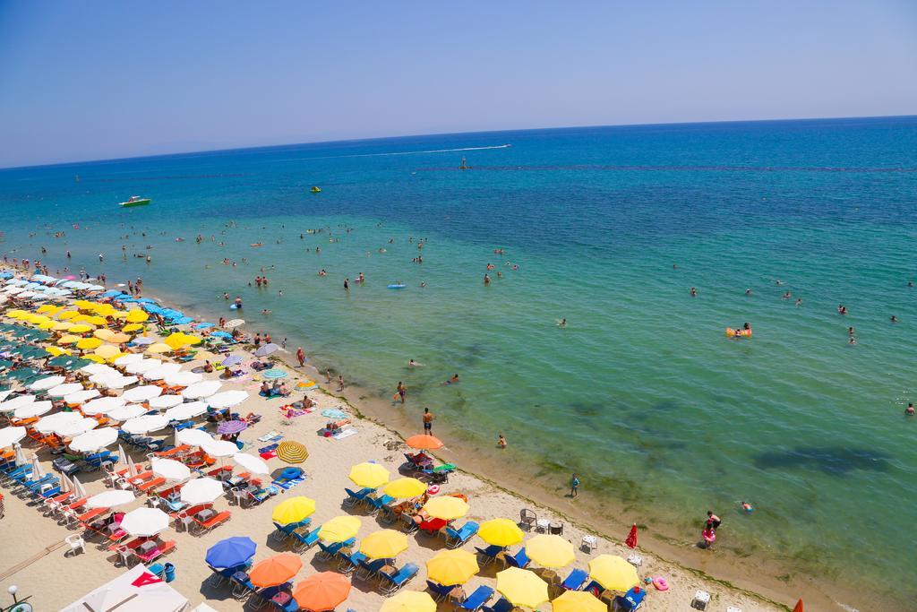 Aktaion Hotel Paralia Katerinis Exterior photo